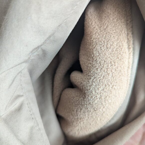 Old Navy Water-Resistant Faux-Fur Lined Hooded Jacket - Picture 8 of 10